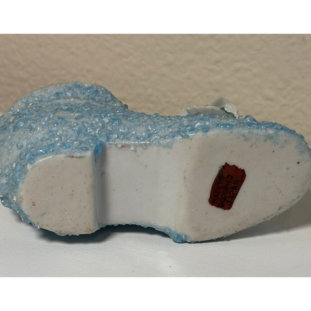 Vintage Porcelain Beaded Shoe Figurine Blue Moss Applied Rose Occupied JapaN - Picture 5 of 7